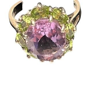 Amethyst and Peridot Cocktail Ring set in Sterling Silver. Size 8 Pre Owned